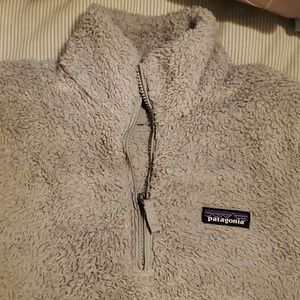 Grey patagonia quarter zip